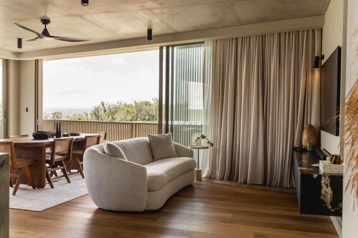 Nacre Curated Luxury - Steps To The Beach - Heated Pool Marcoola 0*,  Australia